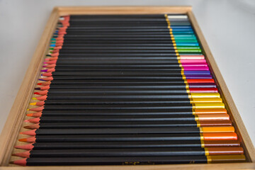 Boite de crayon couleur - 700722118