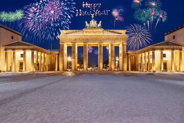 Brandenburger Tor im Winter mit Feuerwerk © Tilo Grellmann