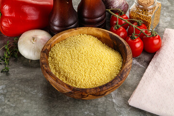 Raw dry wheat couscous grain