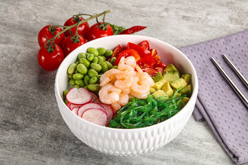 Hawaian cuisine - Poke with cocktail shrimps