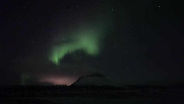 Realtime aurora above fell Saana in Kilpisj&auml;rvi, Finland