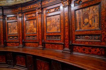 The wooden choir after the restoration