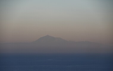 Teide im Dunst des Sonnenunteragngs