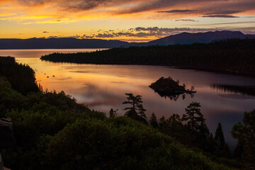 Fototapeta na wymiar Lake Tahoe Fannette Island Sunrise