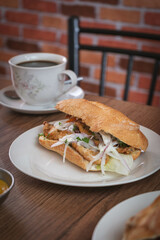 Fotografias de comida peruana marina, en una cevicheria tipica del Perú, donde se puede ver ceviche, arroz con mariscos, trio marino.