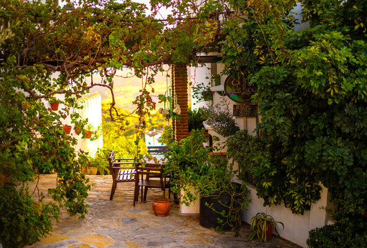 T&iacute;pico pueblo andaluz, el municipio de Casares 