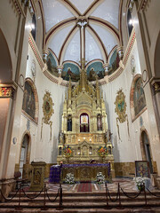 Fototapeta na wymiar Saint Alfonso catholic church, Cuenca, Ecuador. Chancel