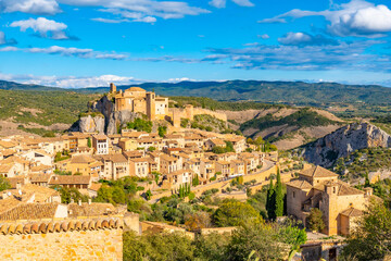 Obraz premium The beautiful mountain town in the Pyrenees called Alquezar, medieval town of Huesca, Spain