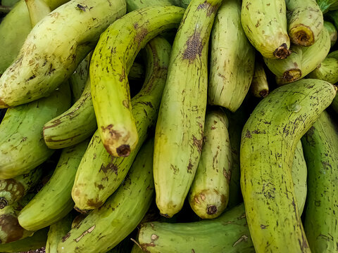 Ridge Gourds or Torian fruits of some flowering plant species in the family. Fresh Ridge vegetables are on the Cart, and fresh Ridge gourds are for sale in the market. Pakistani ridge gourd vegetable.