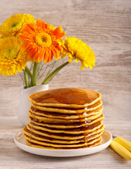 Obraz na płótnie Canvas Pile of fresh homemade pancakes