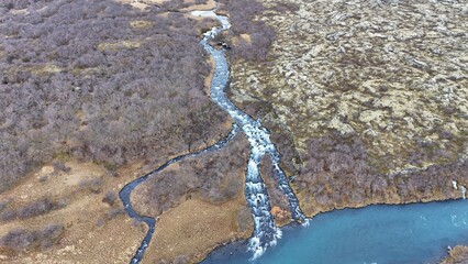 Island: Wasserfälle, Natur pur.