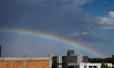 arco iris luego de la tormenta