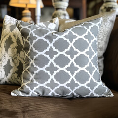 Quatrefoil Elegance: Gray and White Patterned Square Cushion