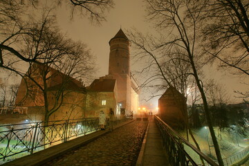 Olsztyn. Zamek Kapituły Warmińskiej. Zdjęcie nocne. © Rafa