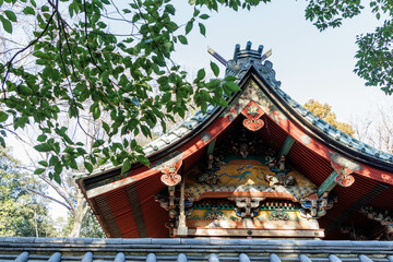 綺麗な装飾の寺院の屋根