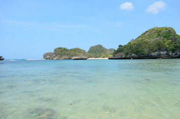 Obraz premium Beautiful Beach with white sand and clear skyline in Malang
