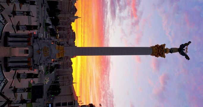 Sundown on maydan nezalezhnosti in Kyiv