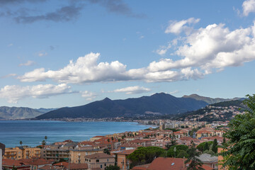 Naklejka na ściany i meble Panorama di Borgio Verezzi a Savona in Liguria