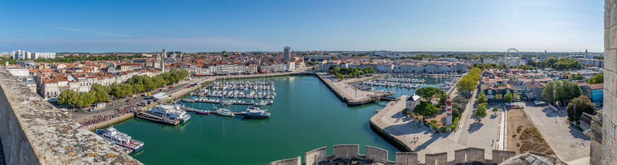 Fototapeta na wymiar Panorama de La Rochelle depuis la Tour Saint-Nicolas