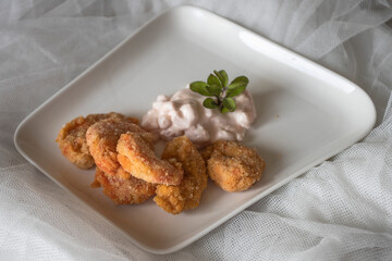 Shrimps in pink sauce and golden prawns