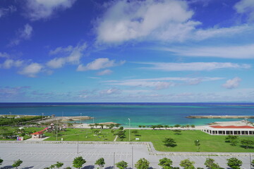 ホテルから観た晴れた沖縄の海