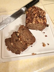 Banana nut bread