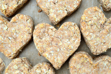 Homemade heart-shaped oatmeal cookies 