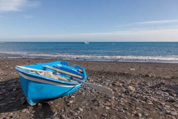 Blaues Ruderboot