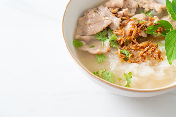Pho Bo vietnamese soup with pork and rice noodles