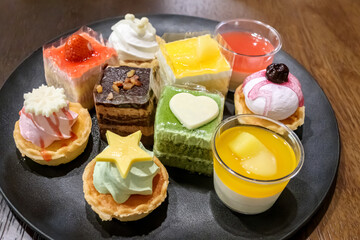 	ケーキバイキング