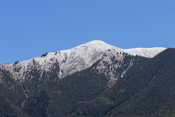 Mount Zwischen covered in snow, seen from the Great Sand Dunes National Park