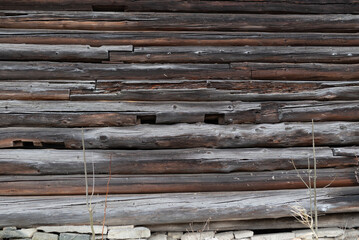 Ściana z drewna od stodoły  - obrazy, fototapety, plakaty
