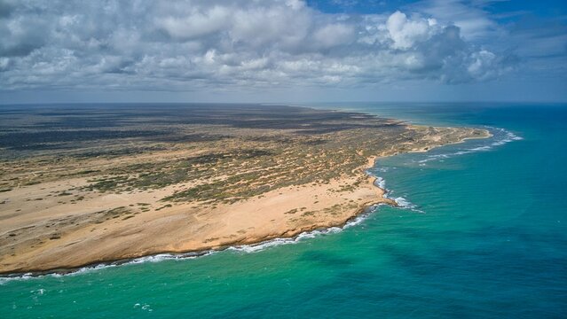 tomas a&eacute;reas de Paraguan&aacute;, salinas de las y cabo san rom&aacute;n en falc&oacute;n Venezuela