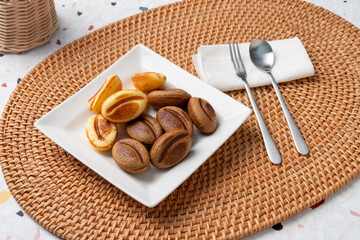 Ipabes, raw chocolate, Americano, cheese, tungcaroon, macaron, honey butter, bread, bread, coffee bean bread, madeleine, muffin, chocolate