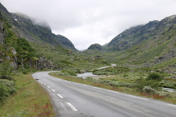 road in the Norway mountains