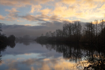 Fototapeta premium Snohomish River at Lowel Park