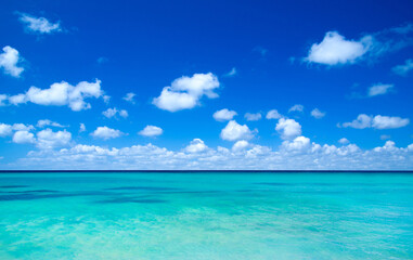 Fototapeta na wymiar Blue sea and blue sky. sea and perfect sky. Beach and beautiful tropical sea