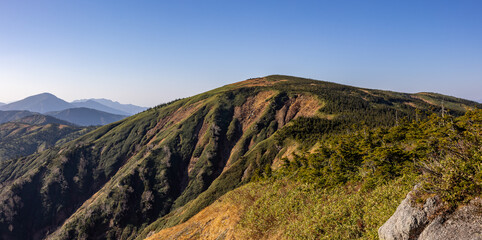 Fototapeta premium 雄大の平ヶ岳山頂