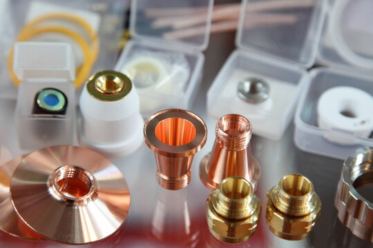 Equipment components for laser cutting and welding of metal - fittings and cones