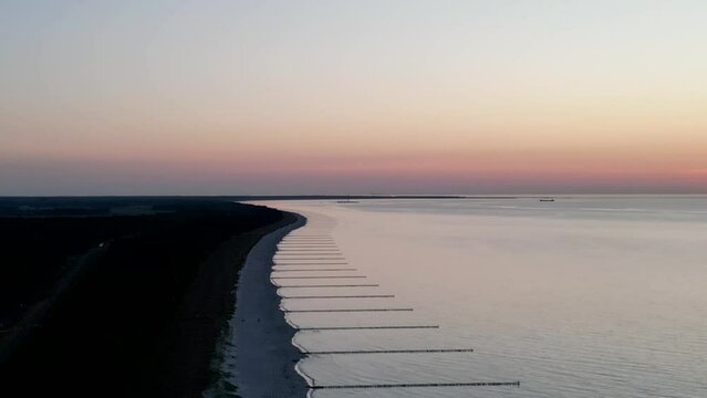 Sonnenuntergang am Strand von Zingst, Darss, Deutschland