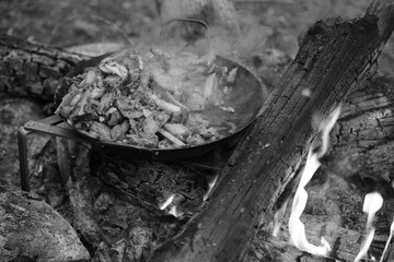 Bratkartoffeln im Lagerfeuer
