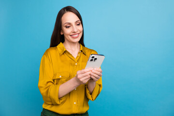Photo of confident positive lady wear yellow shirt texting instagram twitter telegram facebook...