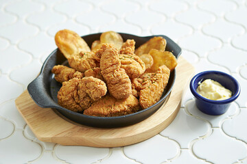Chicken tenders with french fries	