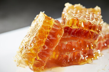 honeycomb honey on plate	