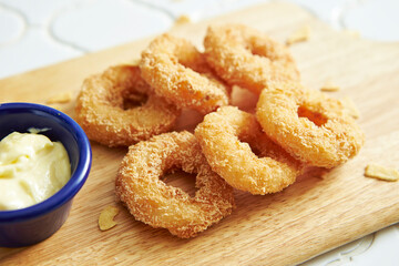 Fried onion and cream sauce