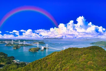 Deurstickers しまなみ海道の来島海峡大橋にかかる虹 © san724