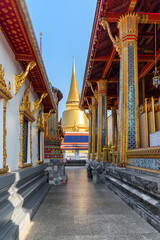 Fototapeta na wymiar The Phra Si Rattana Chedi at Wat Phra Kaew, Bangkok, Thailand