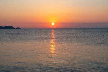 海辺の日の出