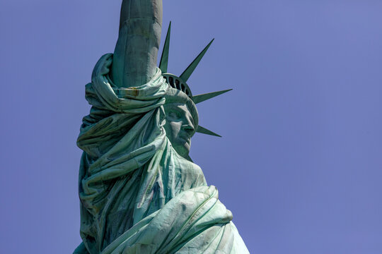 Incredible photo of the Statue of Liberty with its crown is the democratic symbol of New York (USA) and the Big Apple.