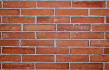 muro interno di mattoncini con disposizione irregolare 